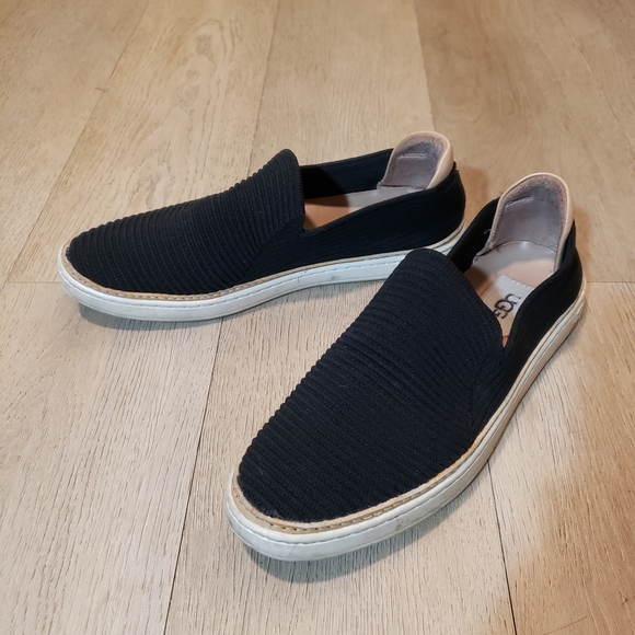 UGG Slip-On Loafers Vans Style - Picture 3 of 7
